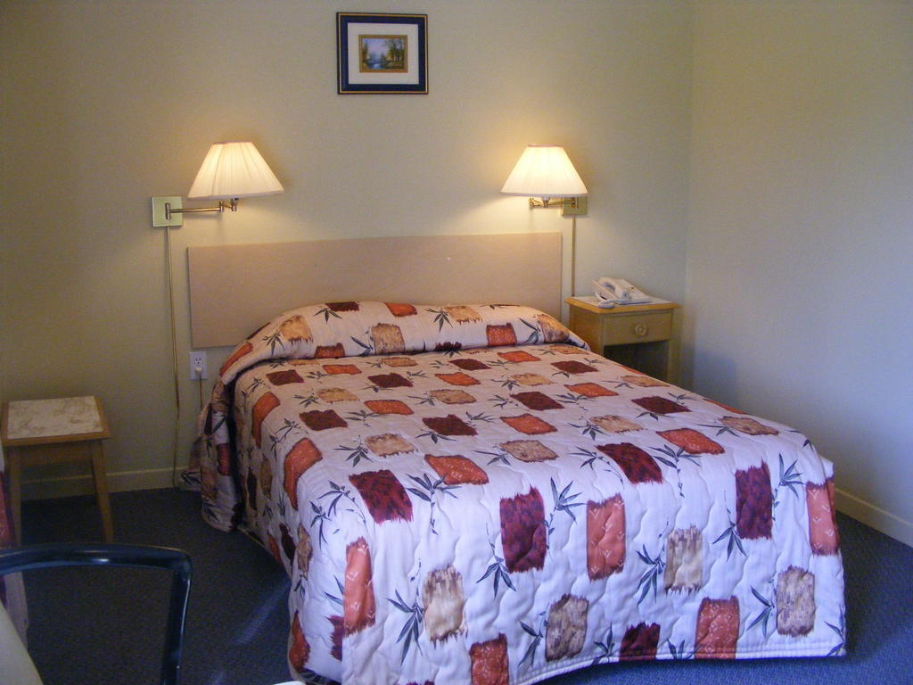 Hotel Motel Bon Accueil Riviere-la-Madeleine Room photo
